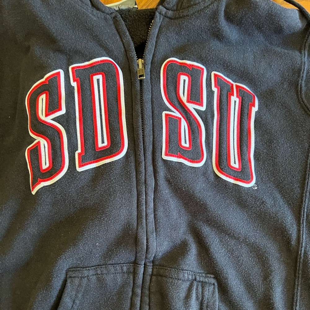 SDSU Aztecs Zippered sweatshirt